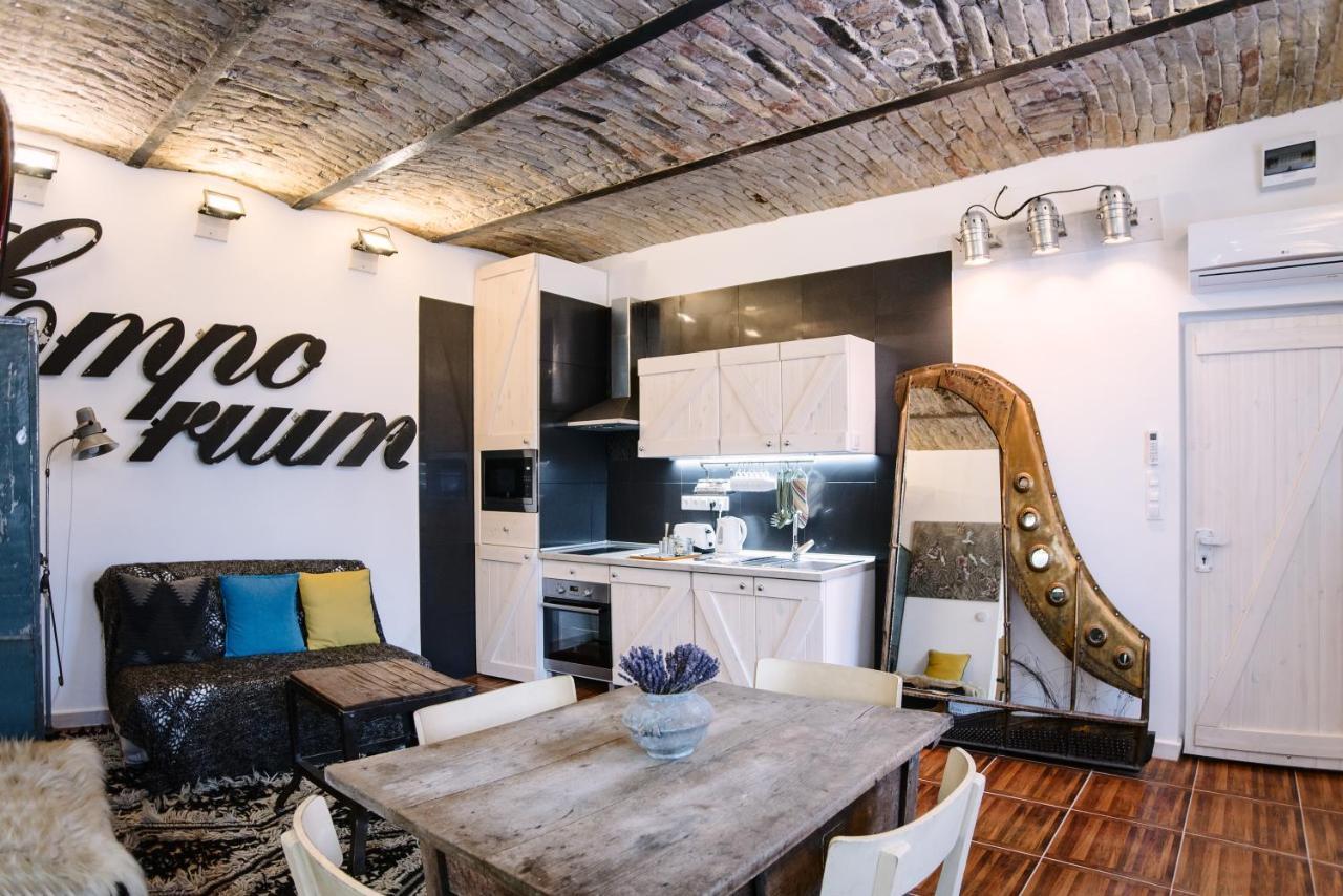 The Nest In Downtown Budapest Exteriör bild
