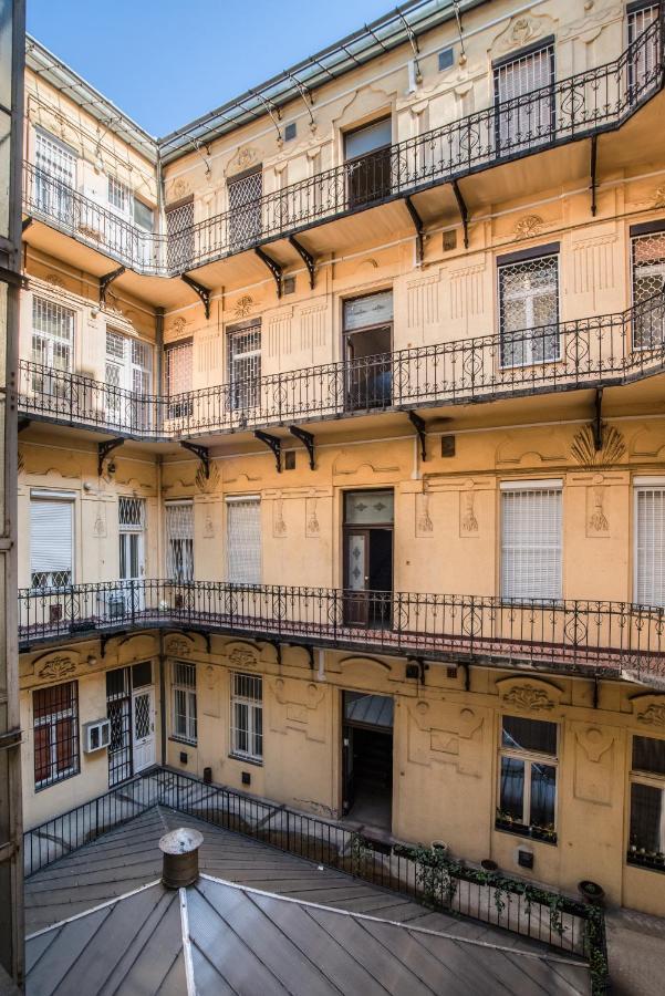 The Nest In Downtown Budapest Exteriör bild